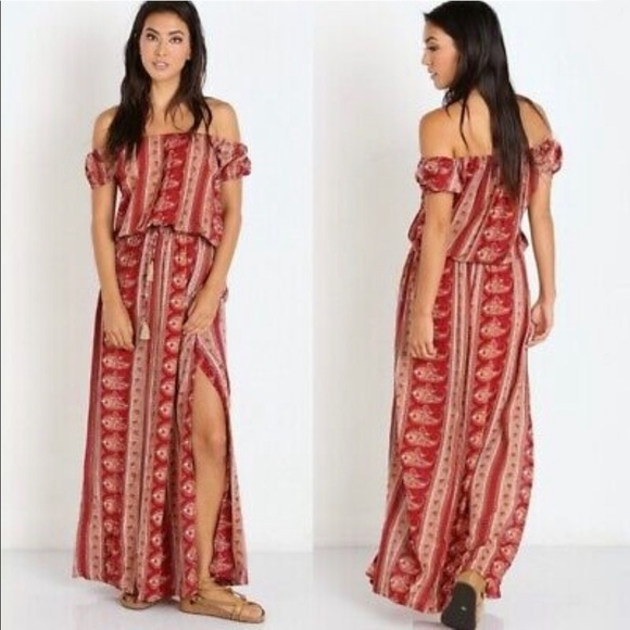 Faithfull the Brand Malibu Off the‎ Shoulder Maxi Dress in Red Paisley Size Med - Picture 1 of 8